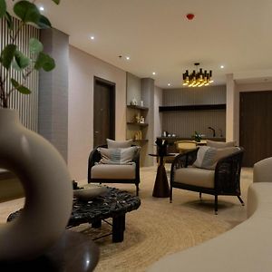Adelina Hotel And Suites